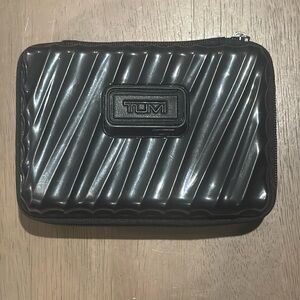 Authentic Tumi designer Men's Black Toiletry zipper semi hard case Bag